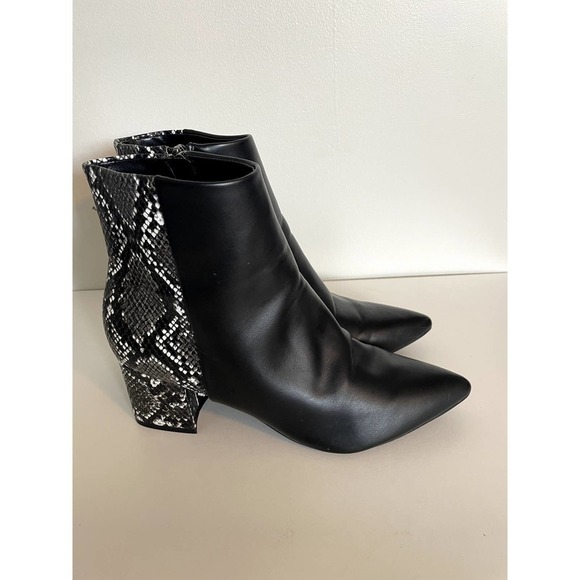 Nine West Boots Snake Print size 8.5 Shoes women - Picture 1 of 7